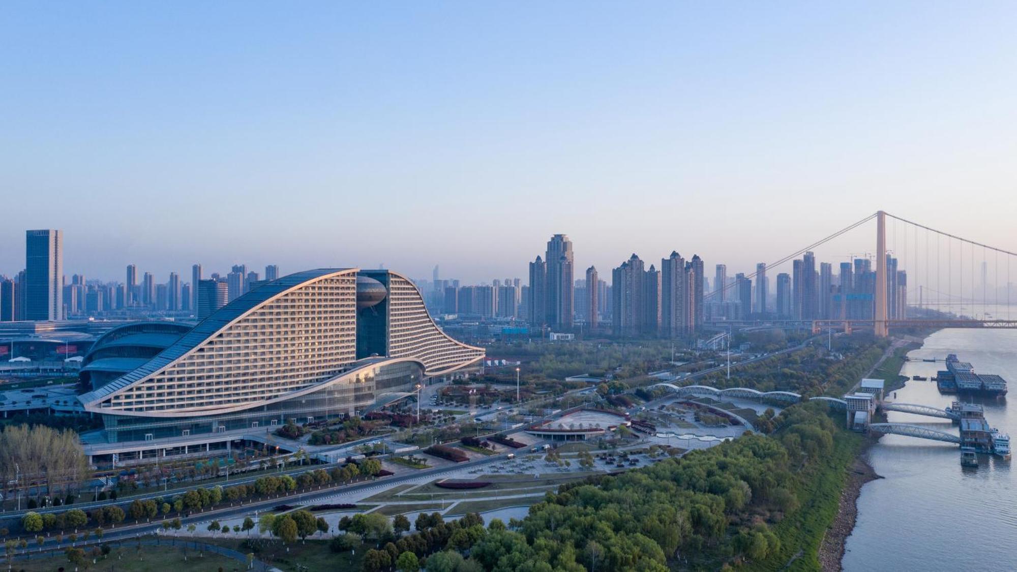 Intercontinental Wuhan By Ihg - Yangtze River View Zewnętrze zdjęcie