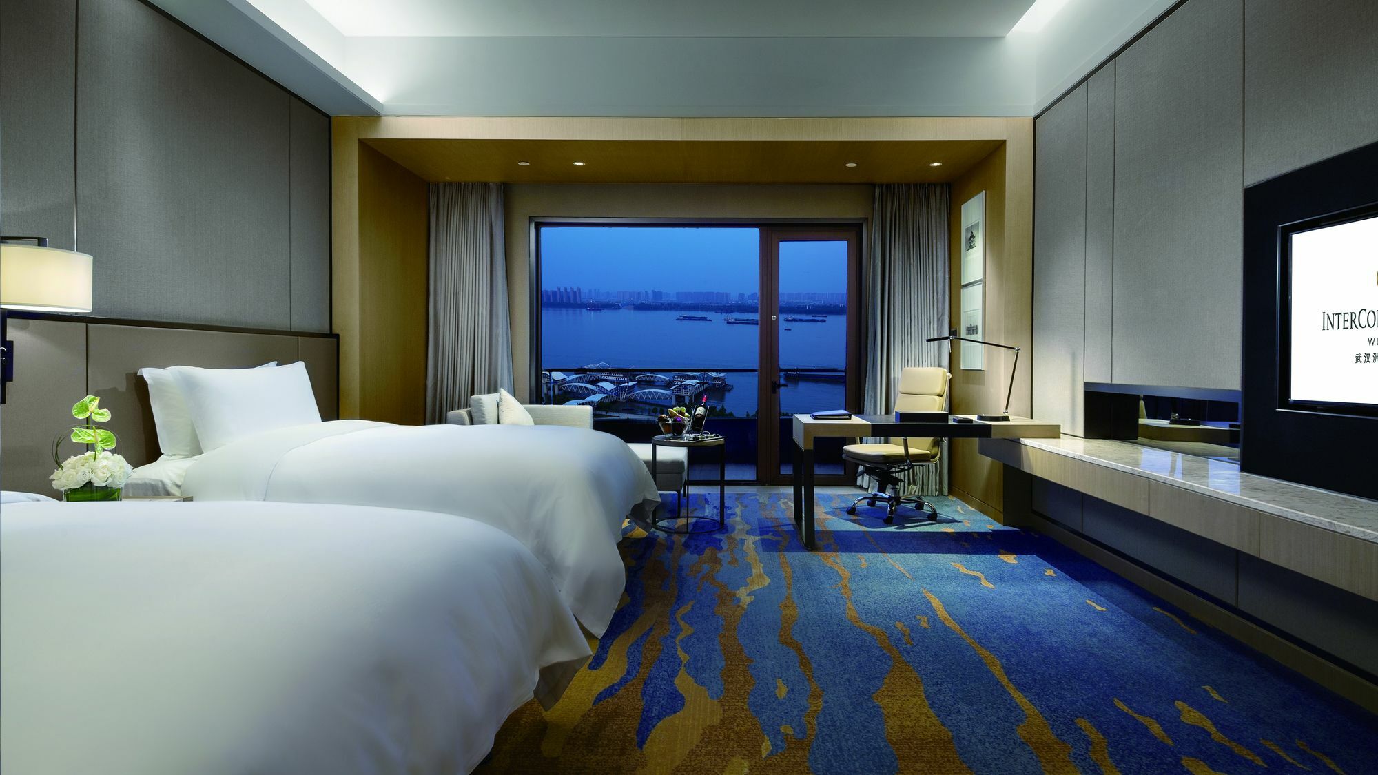 Intercontinental Wuhan By Ihg - Yangtze River View Zewnętrze zdjęcie