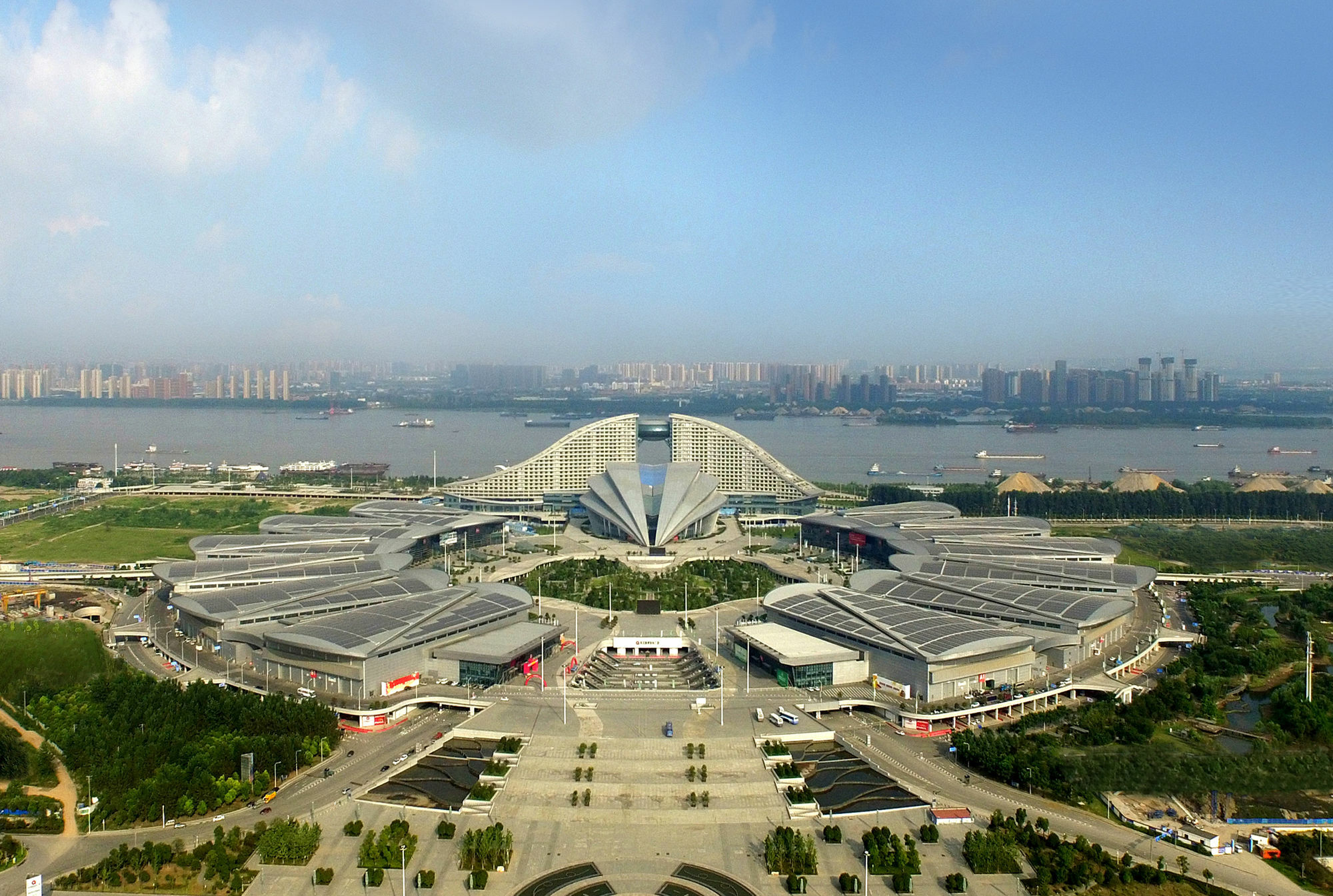 Intercontinental Wuhan By Ihg - Yangtze River View Zewnętrze zdjęcie